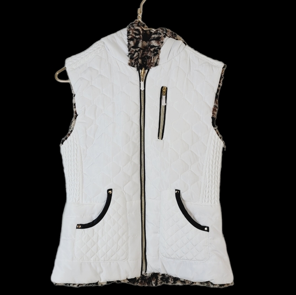 Adriana Vest Animal Print Faux Fur Reversible quilted Medium NEW - Picture 12 of 16